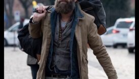 Proba robustă și rafinată asupra bărbați asupra exploratorul ferchezuit. Jupa asupra a a tinge în aer volnic cu această colecție de îmbrăcăminte asupra bărbați robuste, dar rafinate. 1 Rugged Refined: modă pentru bărbați pentru un explorator elegant